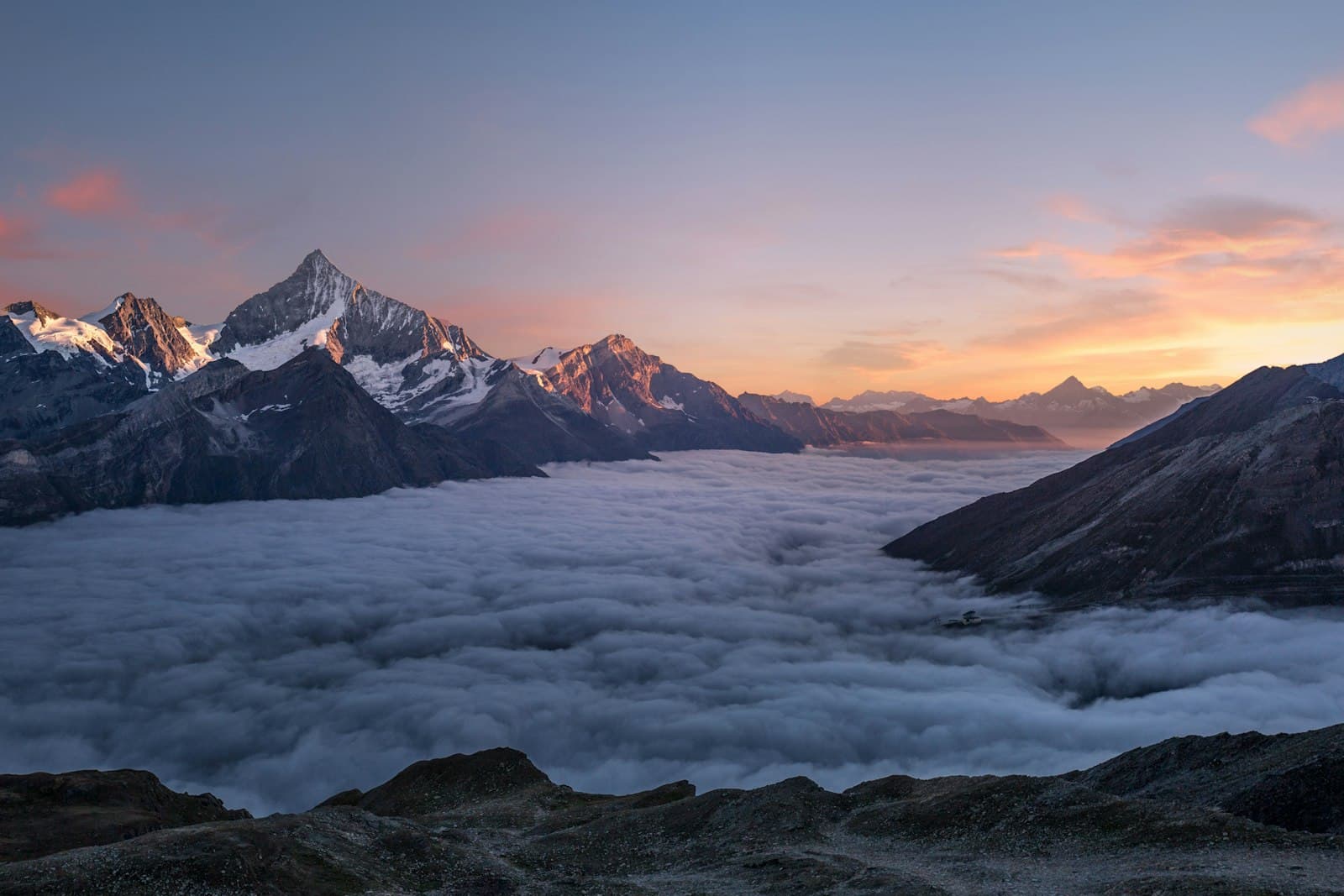Chamonix vs Val d'Isère: The Ultimate French Alps Ski Resort Showdown