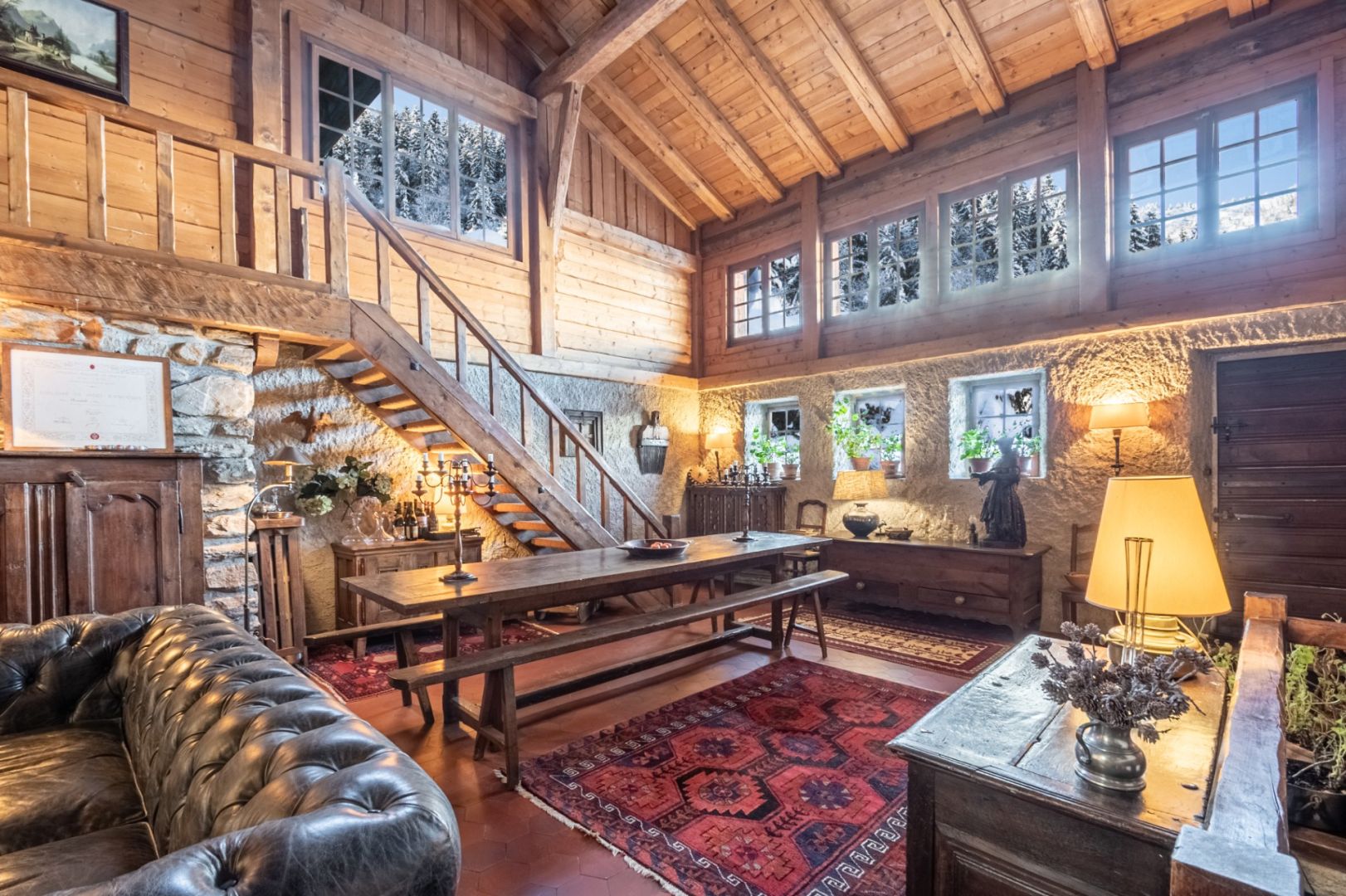 Chamonix, Chamonix Valley chalet for sale - Chamonix | Renovated 6-Bedroom Chalet with Panoramic Mountain Views - gallery image 2