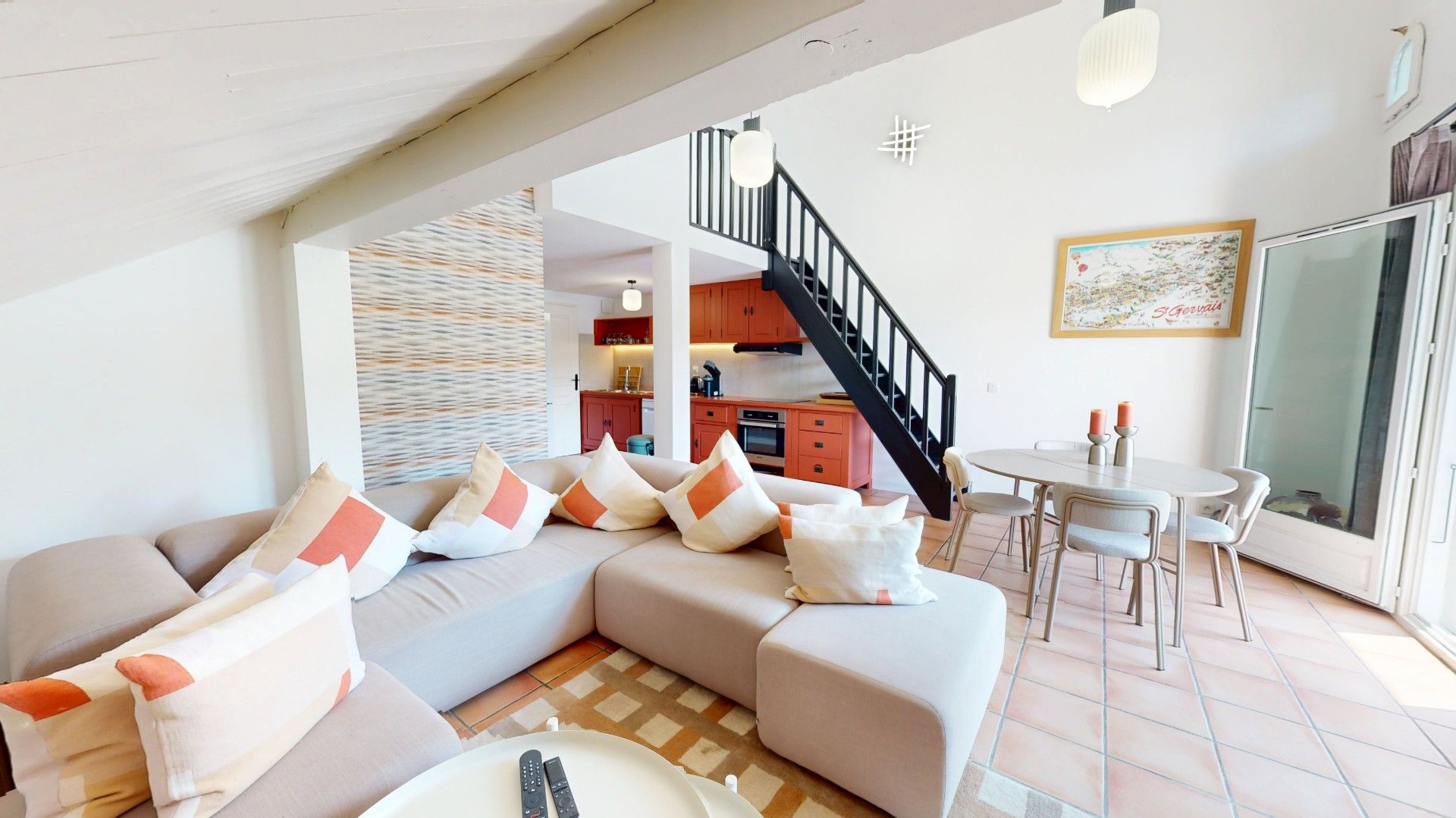 Saint-Gervais-les-Bains, Evasion Mont-Blanc apartment for sale - Saint-Gervais-les-Bains | Renovated 3-Bedroom Apartment with Panoramic Mountain Views - gallery image 2