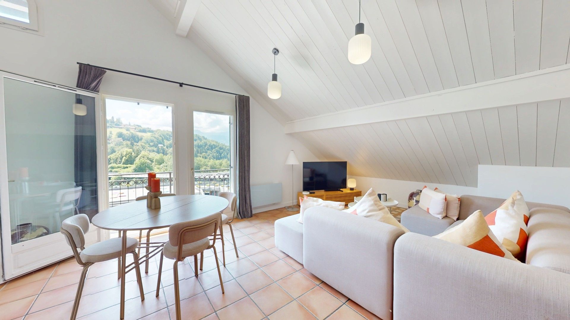 Saint-Gervais-les-Bains, Evasion Mont-Blanc apartment for sale - Saint-Gervais-les-Bains | Renovated 3-Bedroom Apartment with Panoramic Mountain Views - gallery image 3