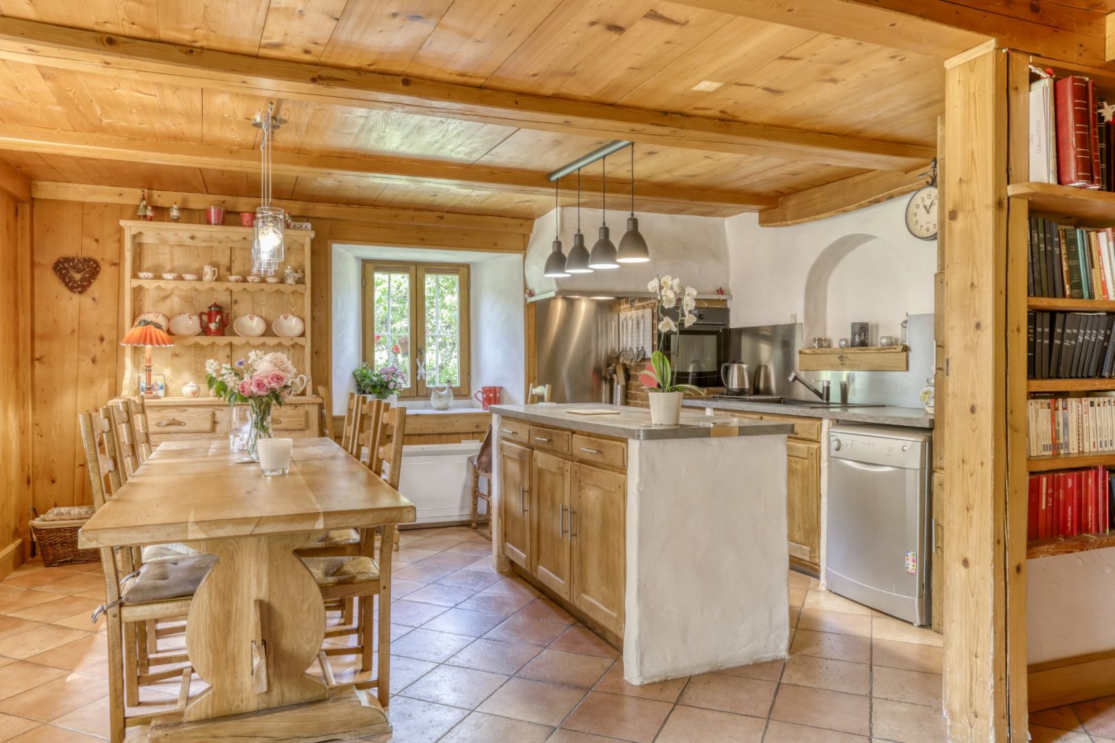 Saint-Gervais-les-Bains, Evasion Mont-Blanc chalet for sale - Saint-Gervais-les-Bains | 6-Bedroom Chalet with Mountain Views