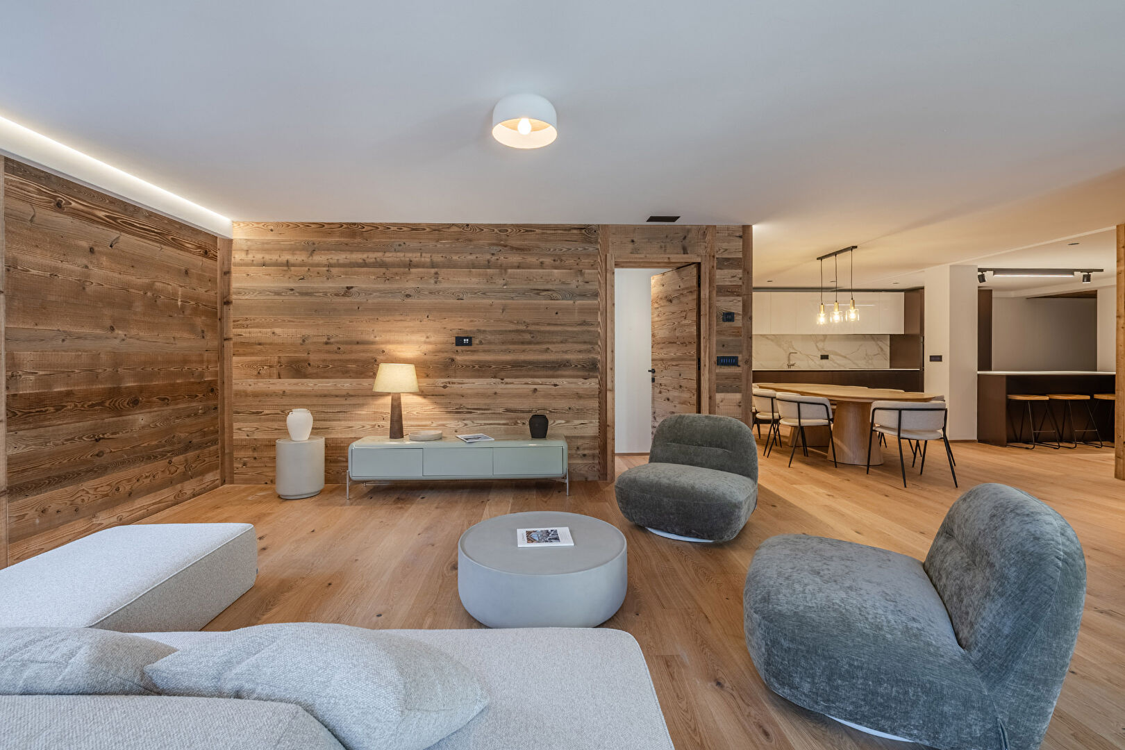 Chamonix, Chamonix Valley apartment for sale - Chamonix | Renovated 3-Bedroom Apartment with Panoramic Mountain Views