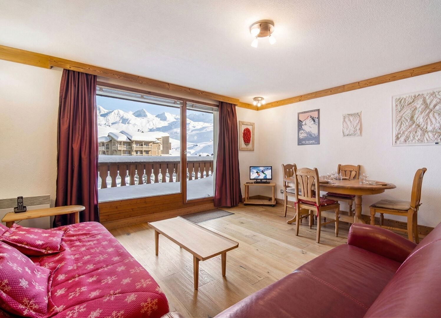 Val Thorens, Les 3 Vallées apartment for sale - Val Thorens | Rare 2-Bedroom Ski-In/Ski-Out Apartment in Resort Centre - gallery image 2