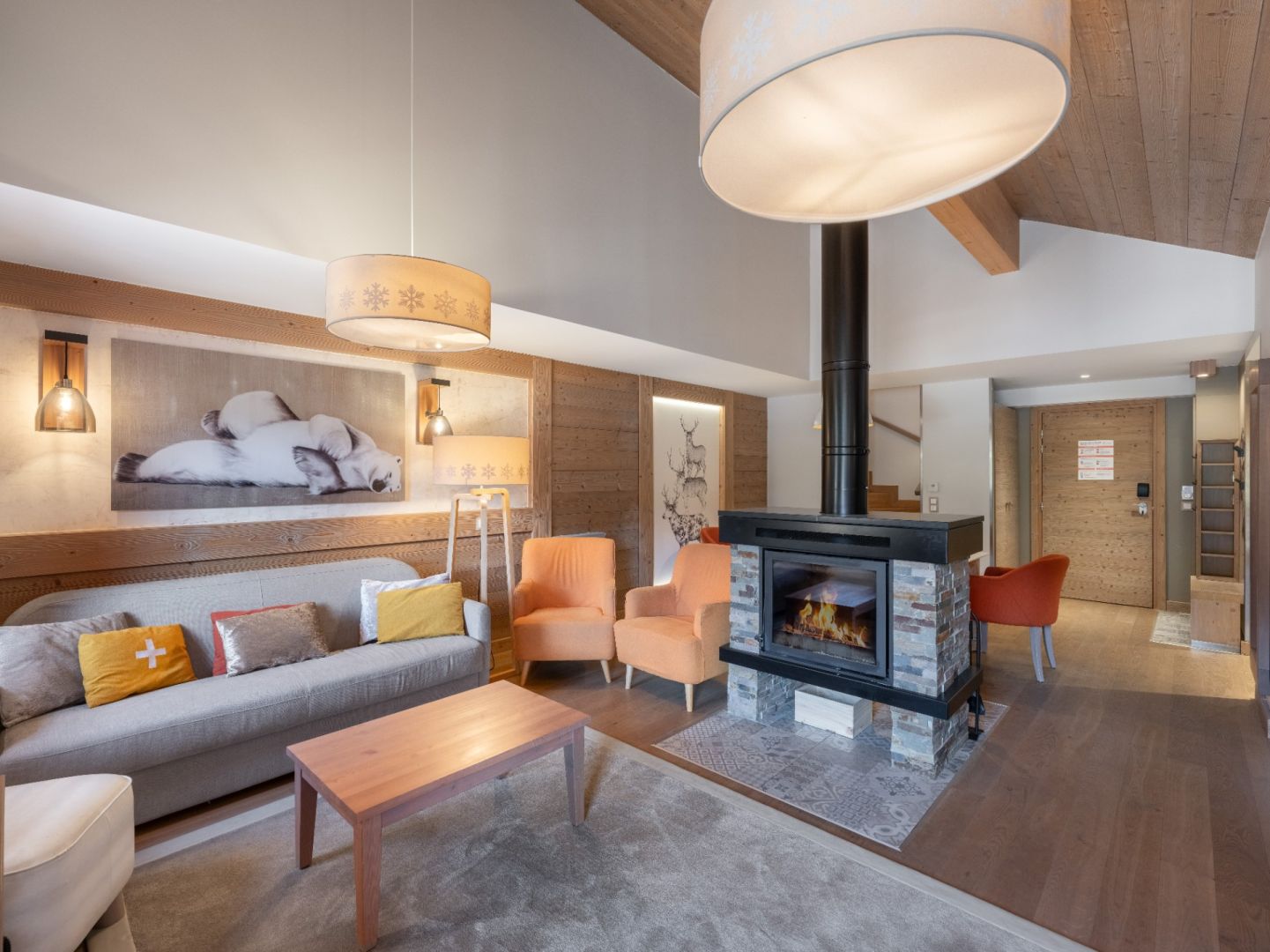 Méribel, Les 3 Vallées apartment for sale - Méribel | 3-Bedroom Duplex with Mountain Views - gallery image 2
