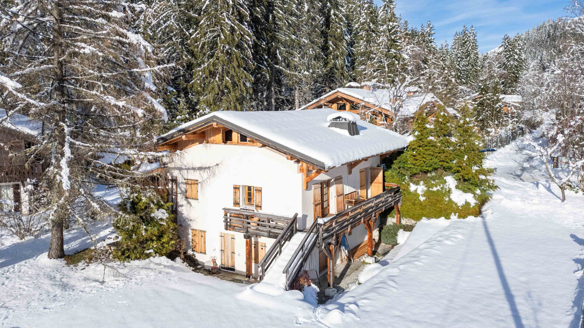 Chamonix, Chamonix Valley chalet for sale - Chamonix | Exceptional 5-Bedroom Chalet with Mountain Views