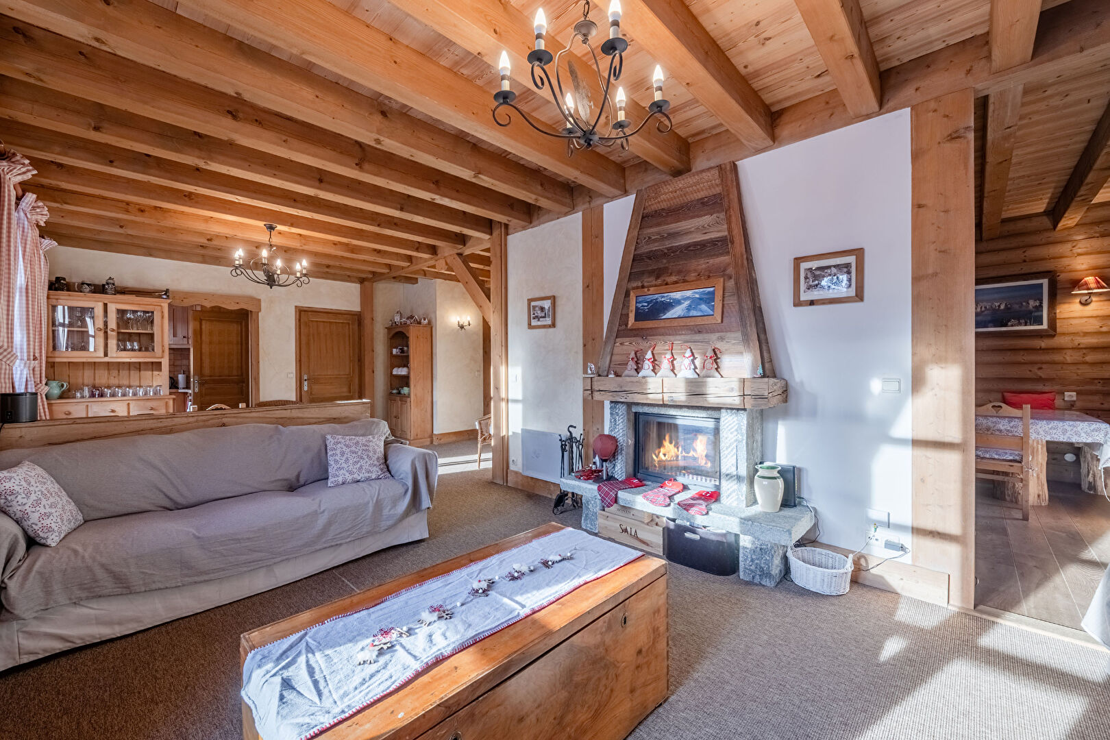 Chamonix, Chamonix Valley chalet for sale - Chamonix | Rare 6-Bedroom Chalet with Panoramic Mountain Views - gallery image 2