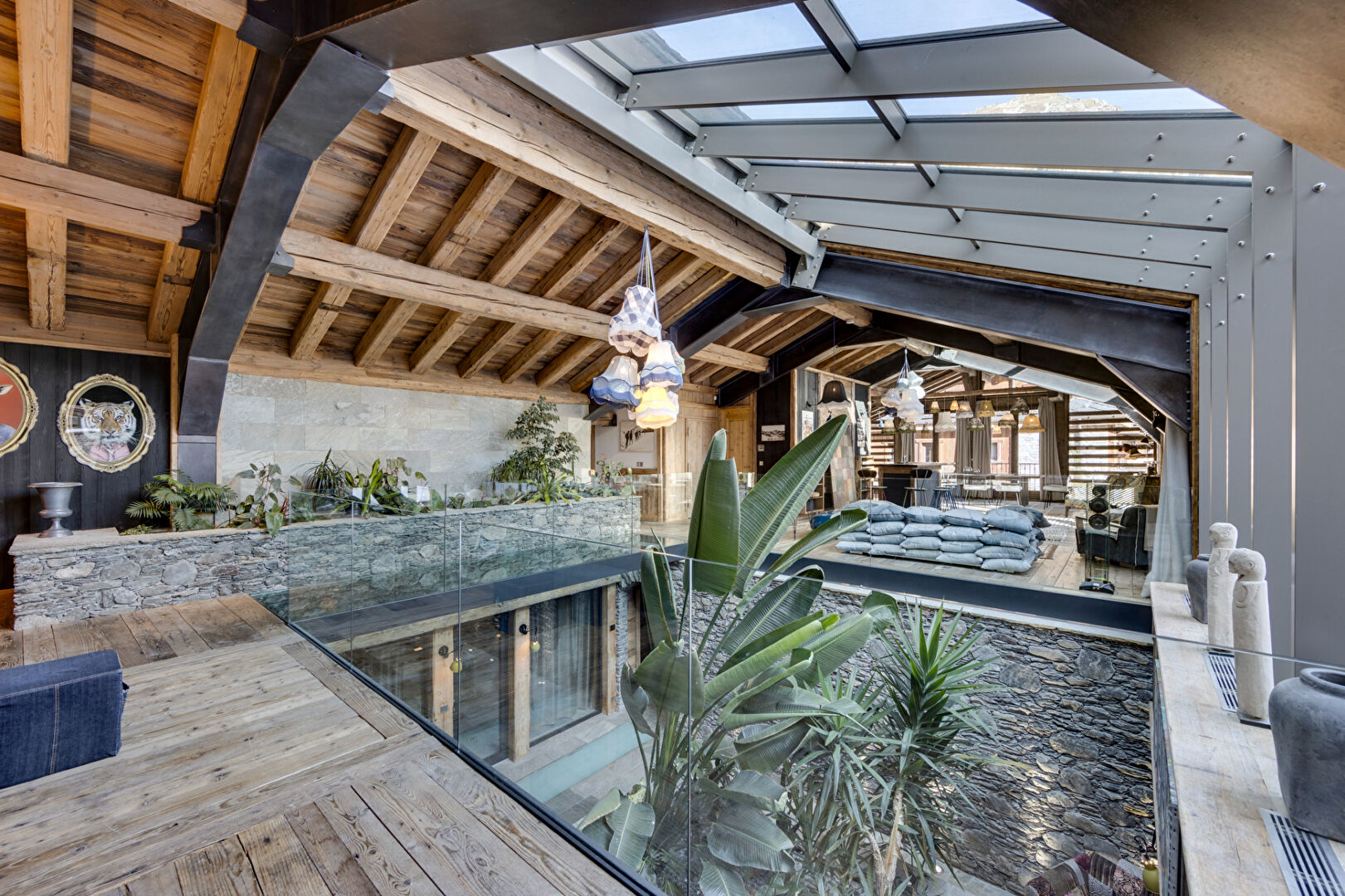 Val d Isere, Espace Killy chalet for sale - Val d Isere | Exceptional 7-Bedroom Chalet with South-east-facing Balcony - gallery image 2