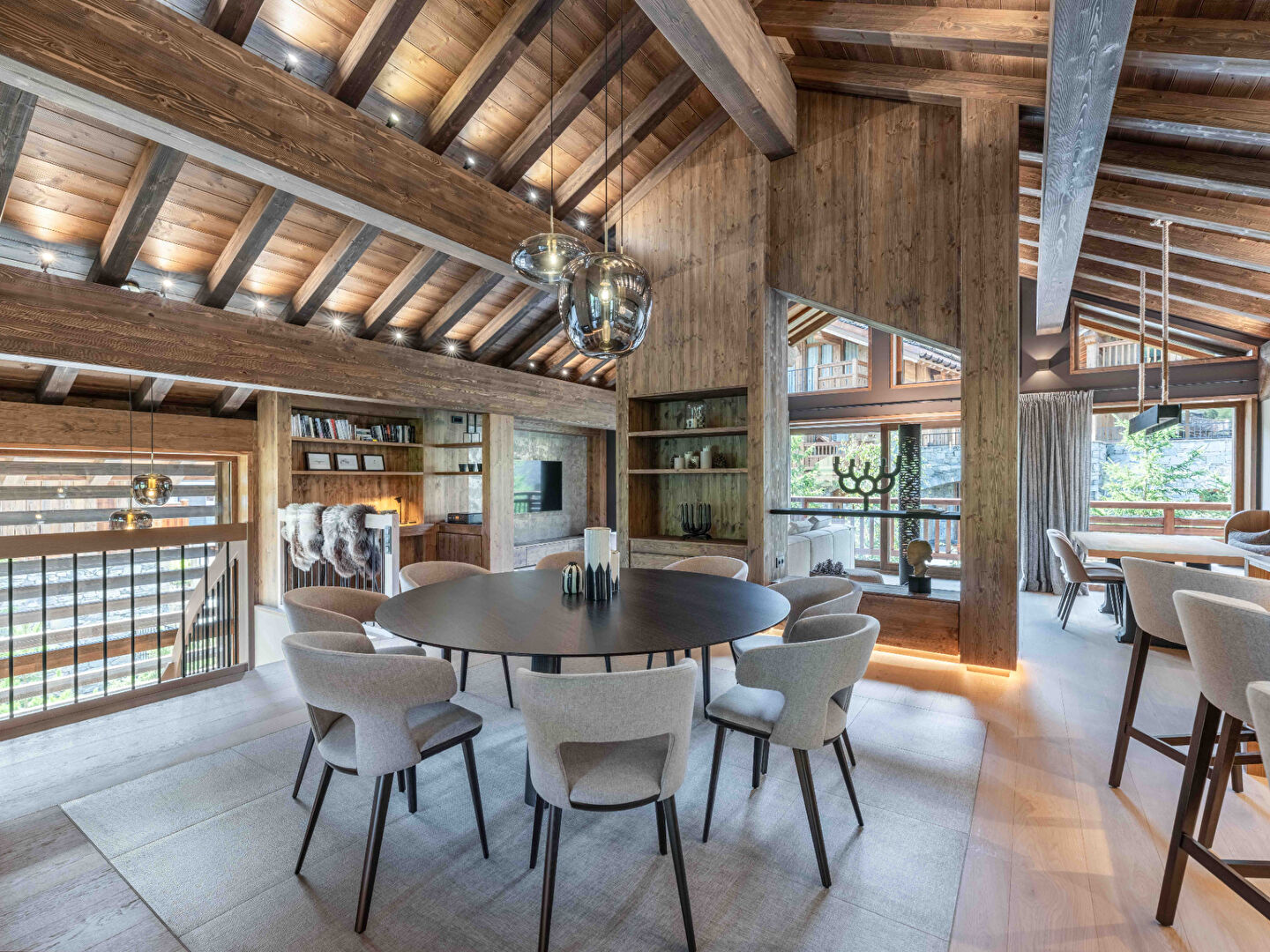 Meribel les Allues, Les 3 Vallées chalet for sale - Meribel les Allues | Premium 5-Bedroom Chalet with Hammam - gallery image 2