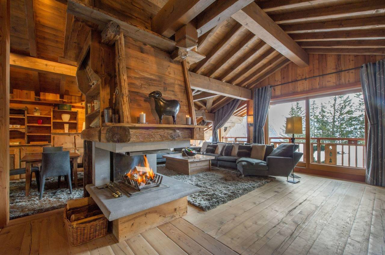 Courchevel, Les 3 Vallées chalet for sale - Courchevel | Rare 6-Bedroom Chalet with Panoramic Mountain Views - gallery image 2