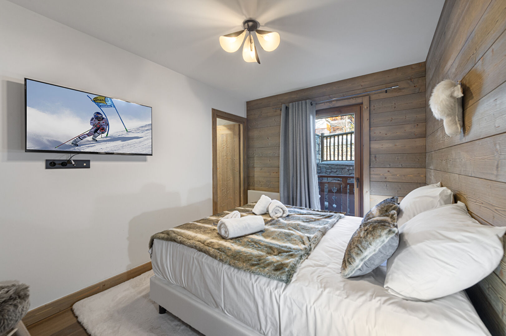 Meribel les Allues, Les 3 Vallées apartment for sale - Meribel les Allues | 3-Bedroom Apartment with West-facing Balcony - gallery image 3