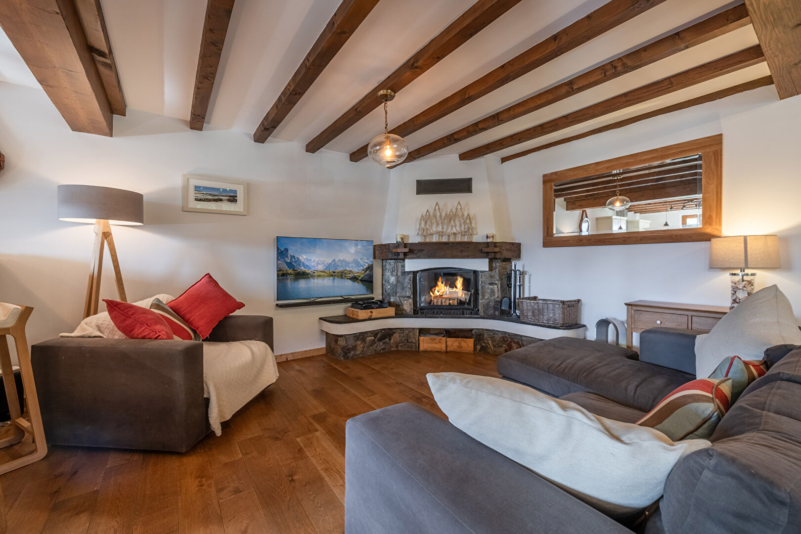 Morzine, Les Portes du Soleil chalet for sale - Morzine | Renovated 3-Bedroom Chalet - gallery image 2