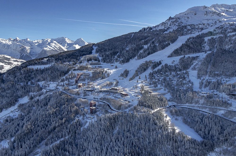 Explore exceptional properties for sale in Les Arcs, carefully chosen by Domosno for quality and location.