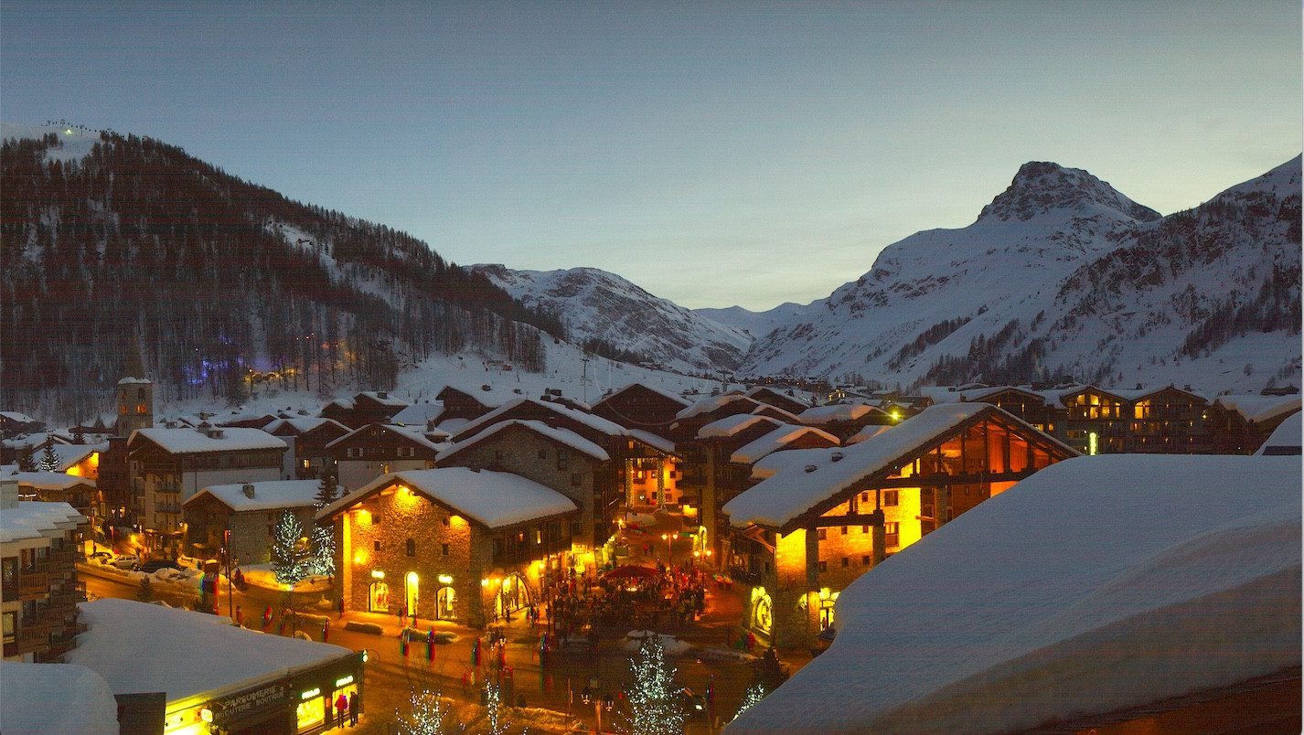 Val d'Isère village domosno property for sale