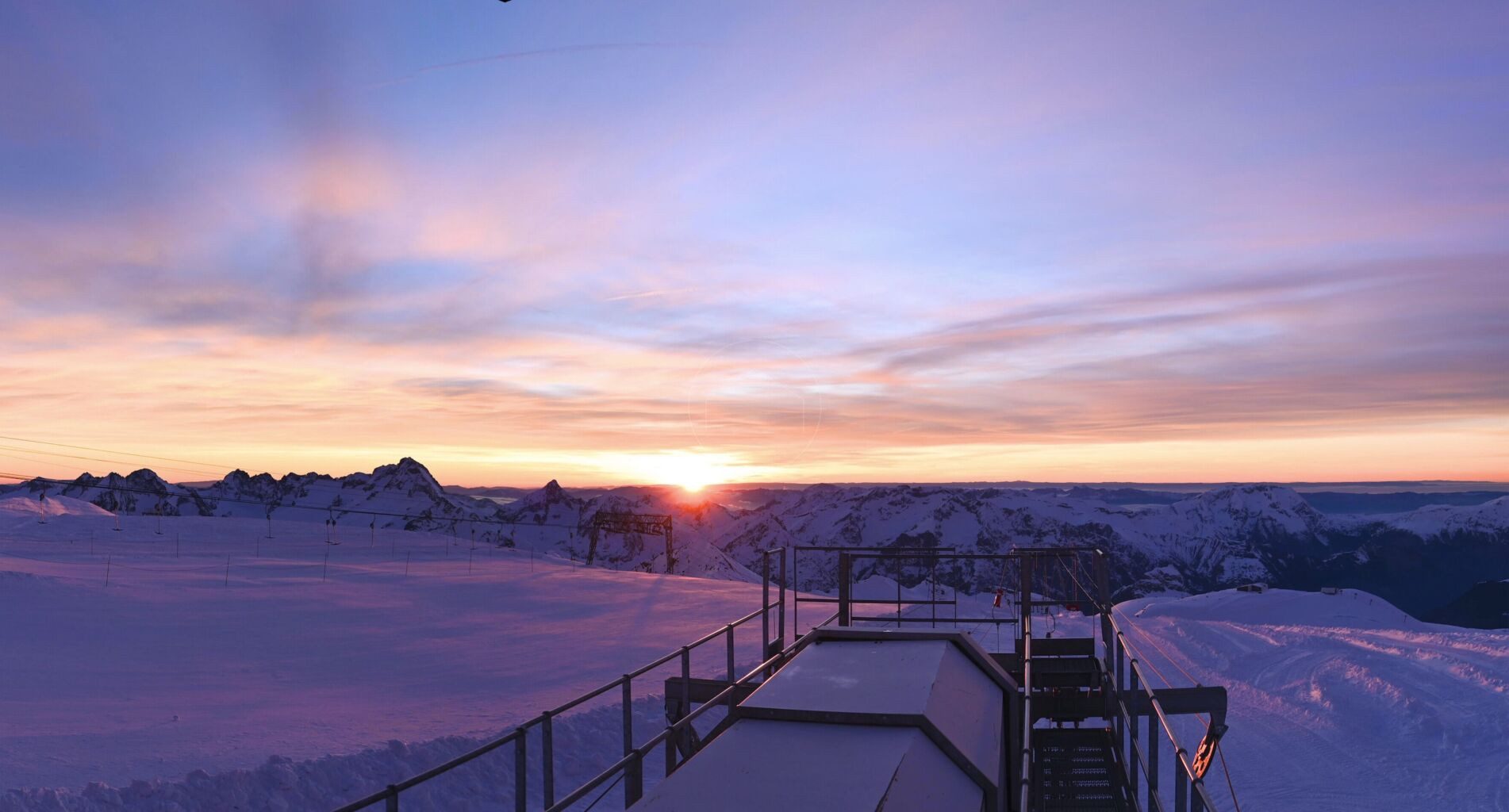 Les Deux Alpes 3400m ski resort property for sale Domosno