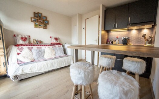 2253 Thollon-Les-Mémises | 1-bed with mountain corner and Lake views
