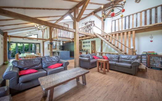 Saint-Jean-d’Aulps Calme | Traditional Semi-detached Farm House – With Garden