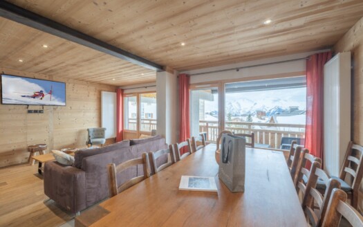 Alpe D’Huez Cognet | Chalet Heart Of The Resort – Unique Opportunity