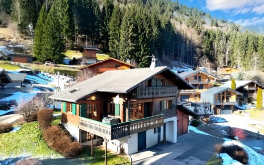 La Côte-d’Arbroz  | Traditional 5-bedroom Chalet – Panoramic View