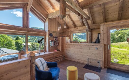 Meribel Au dessus du Raffort | Charming Renovated Mountain Cottage In The Heart Of Nature