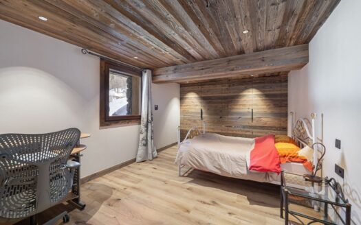 Meribel Le Raffort | 4-bed Apartment With Ski-in/ski-out Return