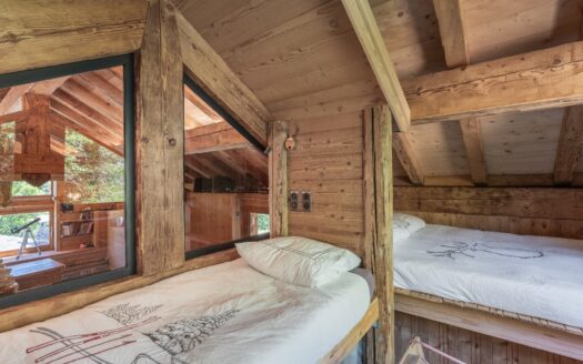 Meribel Au dessus du Raffort | Charming Renovated Mountain Cottage In The Heart Of Nature