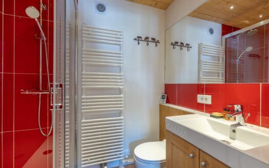 Meribel Plateau | Ideally Located 3-bedroom Apartment