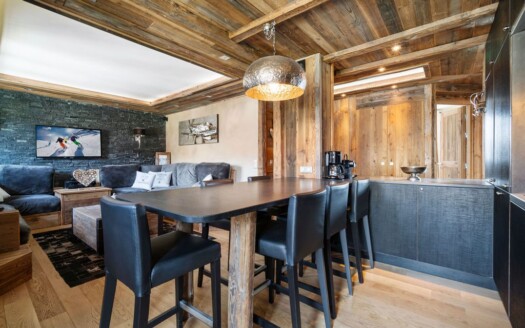 Courchevel 1850 CENTRE Entrée de Courchevel | Fully Renovated 4-bedrooms Apartment In The Heart Of Courchevel