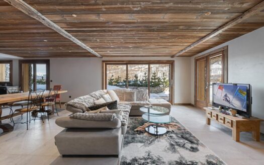 Meribel Le Raffort | 4-bed Apartment With Ski-in/ski-out Return