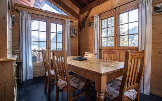 La Côte-d’Arbroz  | Traditional 5-bedroom Chalet – Panoramic View