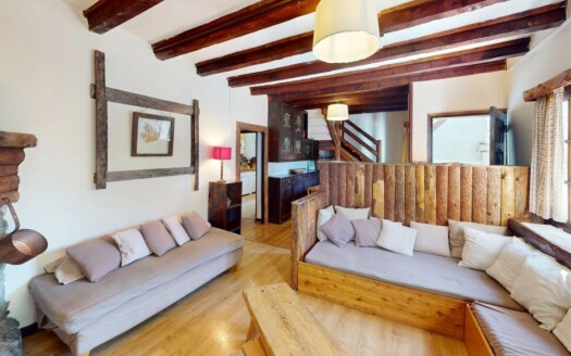 La Salle Les Alpes Calme en pleine nature | 6 Bedrooms Chalet – Authentic Charm – La Salle Les Alpes