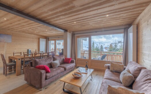 Alpe D’Huez Cognet | Chalet Heart Of The Resort – Unique Opportunity