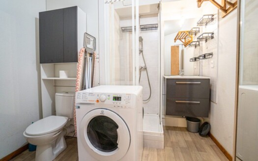 2307 | Thollon‑les‑Mémises – 2‑bedroom apartment with west-facing view, parking and cellar