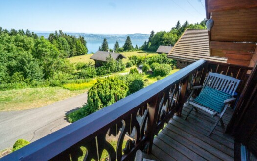 2303 | Thollon‑les‑Mémises – 3‑bedroom chalet with garage, balconies, lake and mountain views