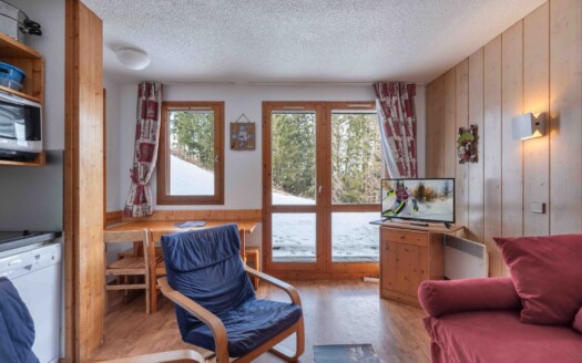 Courchevel Village Les Brigues | One Bedroom Flat + Mountain Corner – Ski In Ski Out