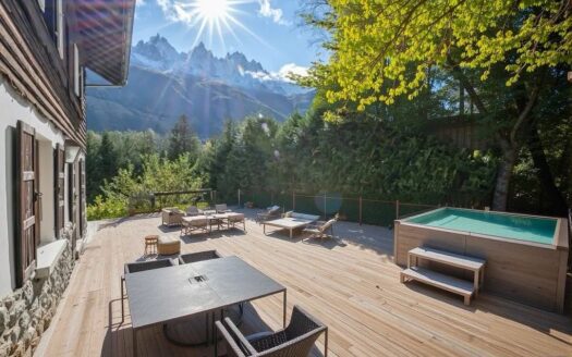 Chamonix-Mont-Blanc Praz | 10-room Chalet In The Les Praz Area – Breathtaking Views