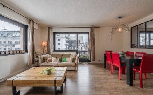 Chamonix-Mont-Blanc Centre | Two-bedroom – South Facing Flat