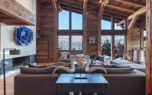 Combloux PROCHE VILLAGE et commodités | Exceptional Chalet – Six Bedrooms – Panoramic Views And Close To The Village Centre