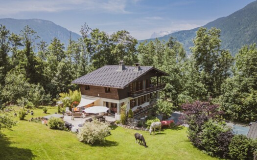Les Houches LE PONT | Family Chalet With 4 Bedrooms – Stunning Views And Spacious Grounds