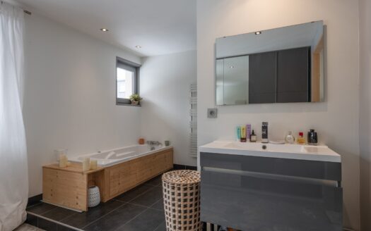 Chamonix-Mont-Blanc Centre | Two-bedroom – South Facing Flat