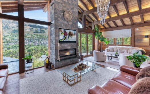 Saint-Martin-de-Belleville Le Chatelard | Very High Standing Chalet In Quiet Area