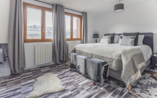 Saint-Martin-de-Belleville Villarabout | High-potential Village House – With Professional Renovation Project