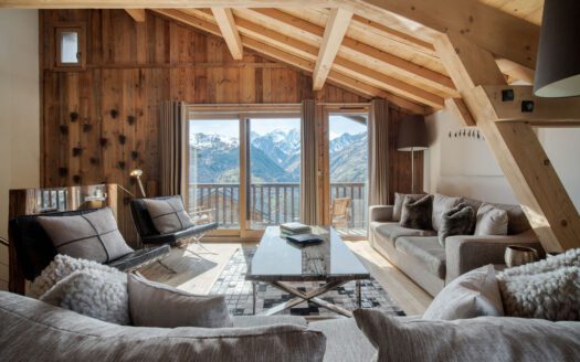 Saint-Martin-de-Belleville  | Luxury Half Chalet – Panoramic Views