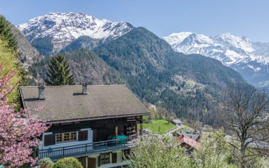 Chamonix-Mont-Blanc  | Charming Farmhouse In Pays Servoz