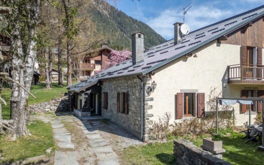 Chamonix-Mont-Blanc  | 6-room Country House In Chamonix