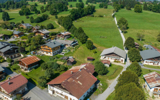Demi-Quartier  | Farmhouse And Chalet To Renovate – Mont Blanc Views