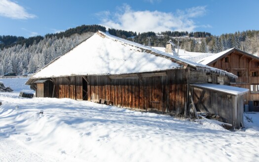 Morzine  | Traditional Farm House To Renovate – On The Slopes