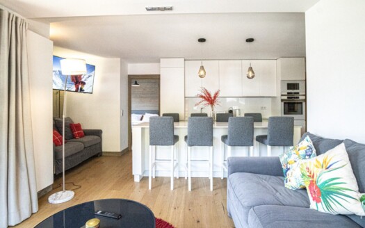 Les Gets  | 3 Bedroom Apartment – In The Center