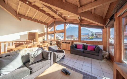 Morzine  | 3-bedroom Apartment + Mountain Corner – Close To The Center