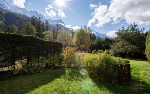 Chamonix-Mont-Blanc Les Praz | Garden Floor Flat