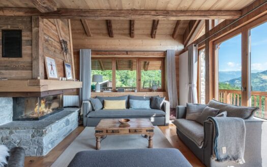 Meribel Le Villard | Village House With Outstanding Views On The Surrounding Summits
